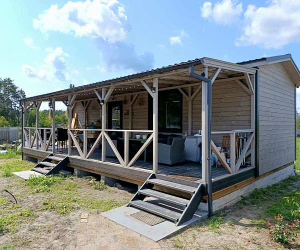 Будинок 10х4м для постійного проживання з двома спальнями