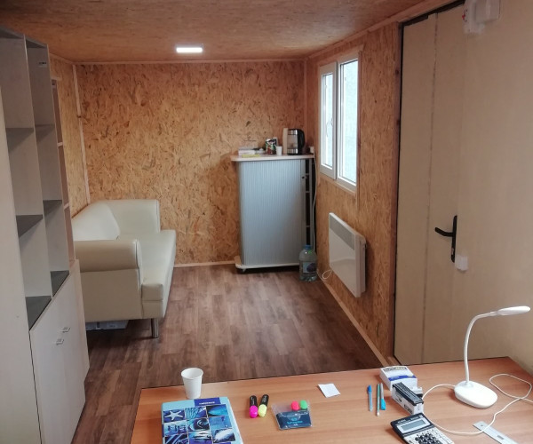 Побутівка (офіс) 6х2,4 м на деревяному каркасі