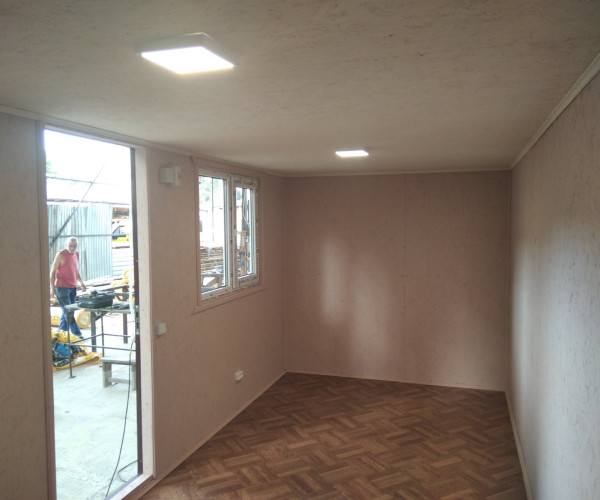 Побутівка (офіс) 6х2,4 м на деревяному каркасі