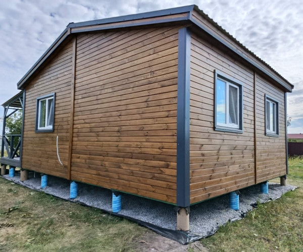 Будинок 7х6м +тераса 6х2,4м